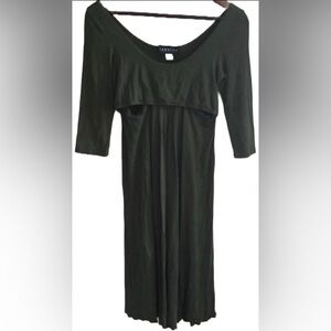 LADIES LARRIVO FOREST GREEN NURSING DRESS / GOWN - S